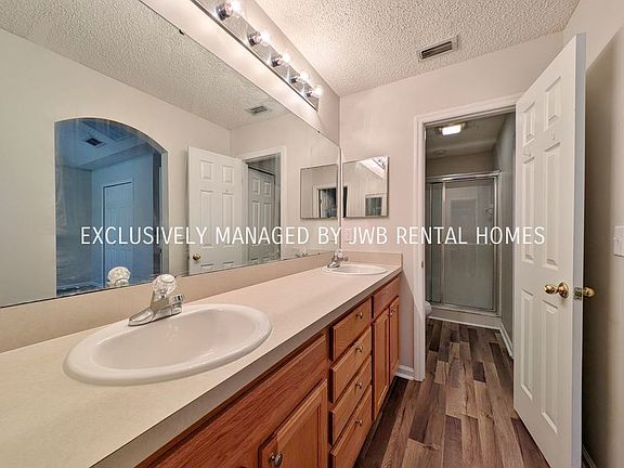 5th image of 494 Sherwood Oaks Dr