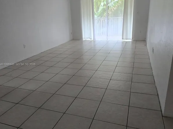 9972 SW 88th St #1119, Miami, FL 33176