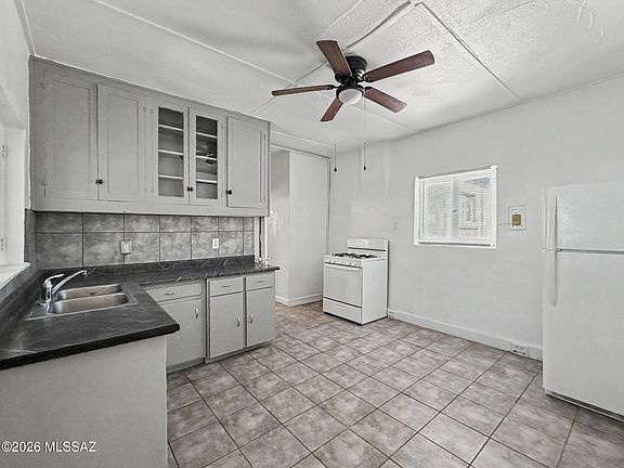 4th image of 531 S Main Ave