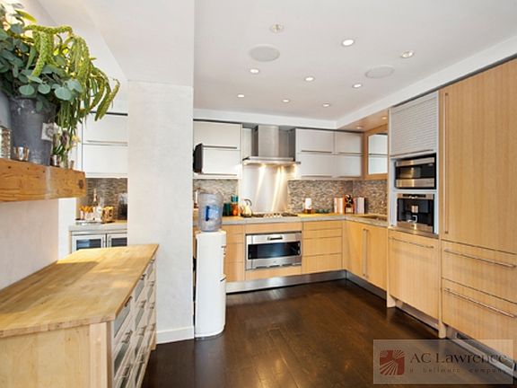 3rd image of 7 Park Ave APT 16A
