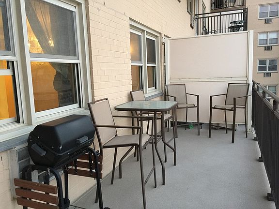 4th image of 25 Neptune Blvd APT 6B