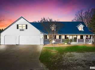 1193 Rentsch Dr, East Peoria, IL