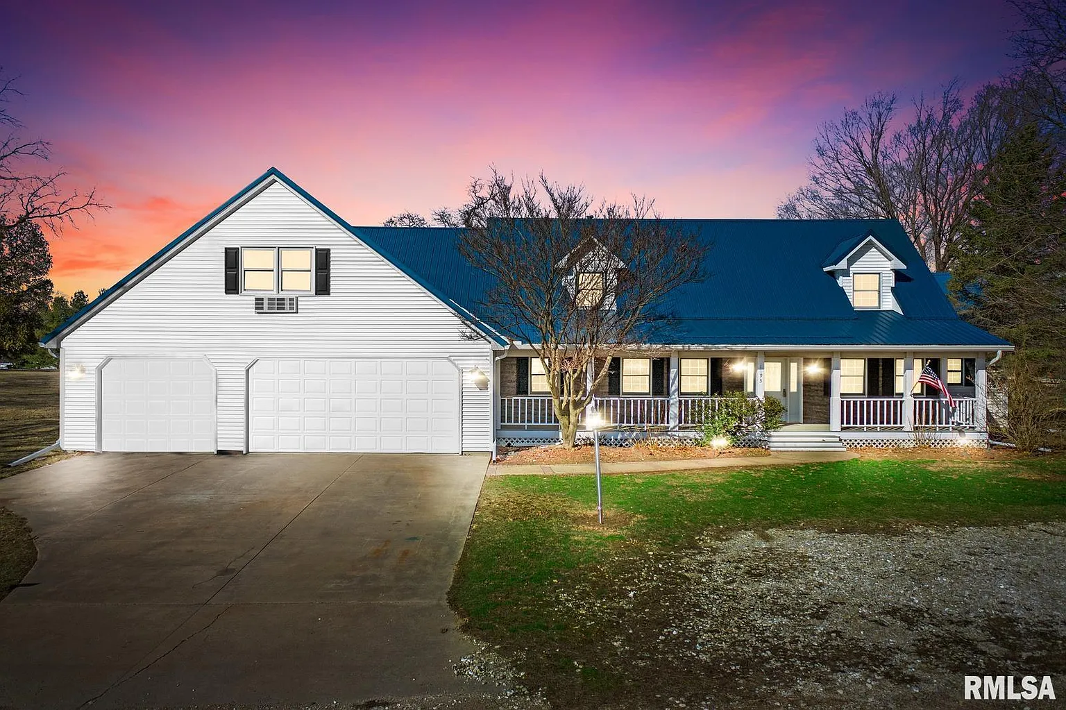 1193 Rentsch Dr photo 1