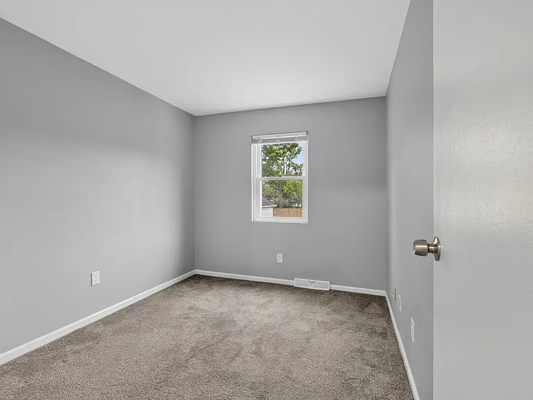 46 Village Dr — Photo 15