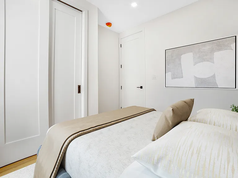 321 W 94th St #5C — Photo 7