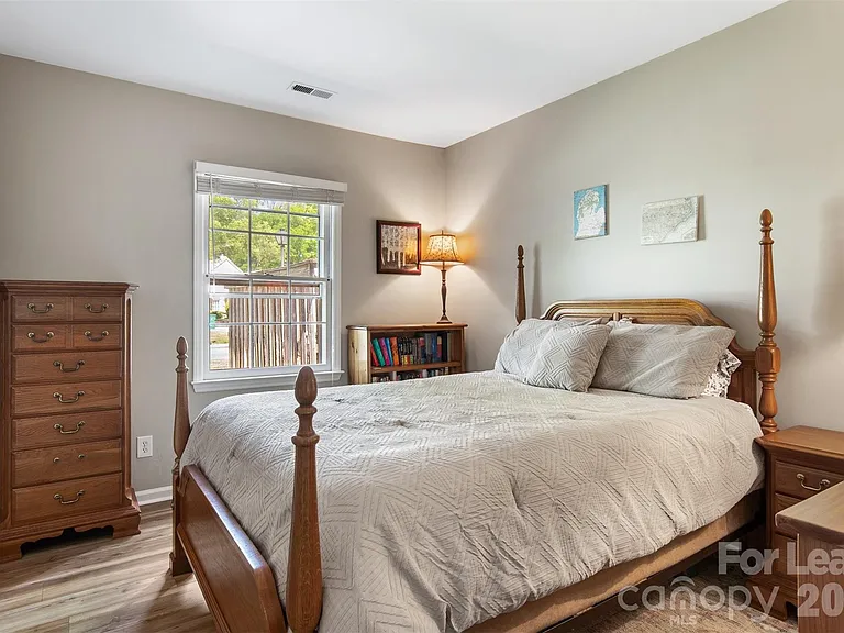 3700 Selwyn Farms Ln #4 — Photo 23
