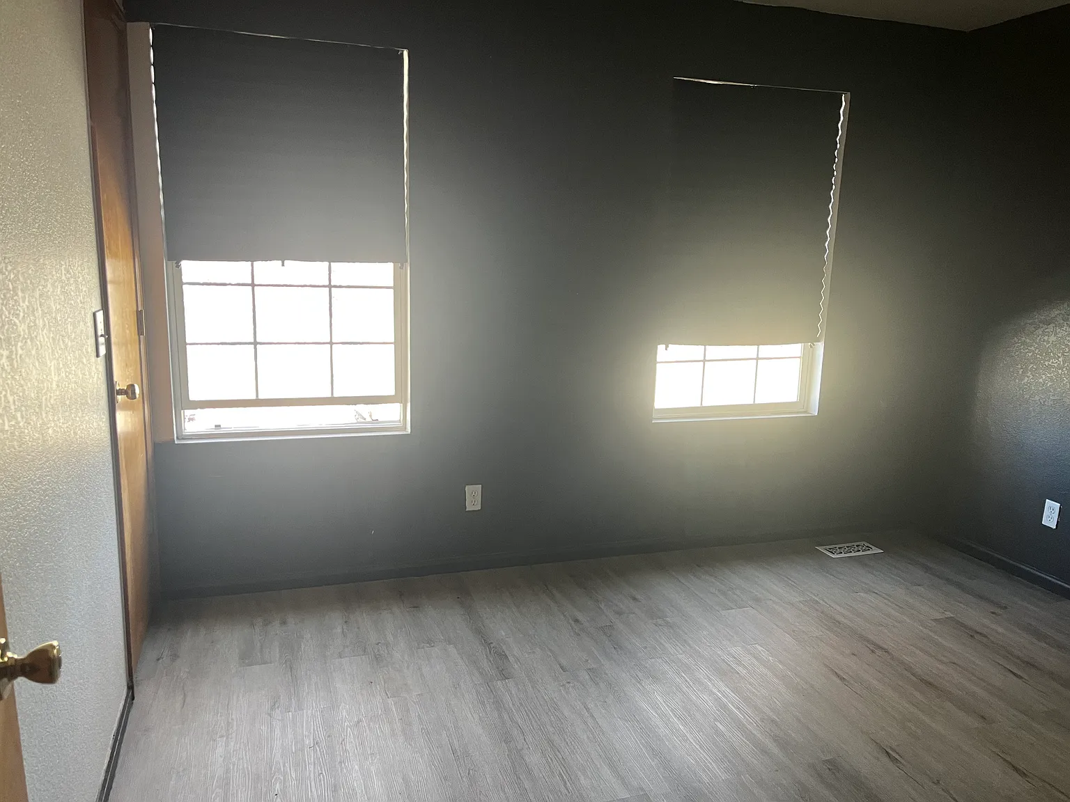 5 bed, 2038 sqft, $650 — Photo 3