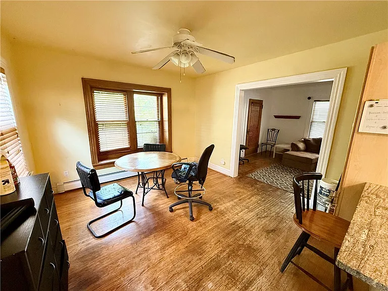 29 Highland Ave — Photo 3