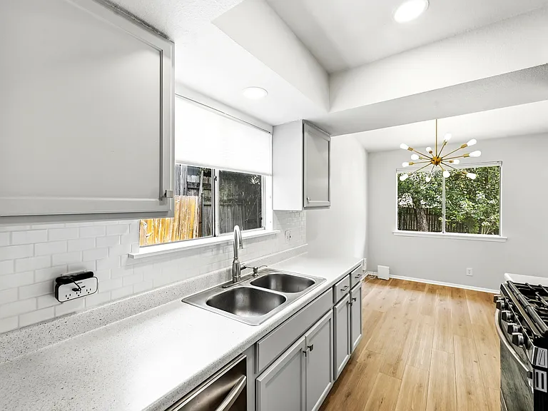 6609 Branchwood Dr — Photo 15