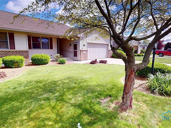 2nd image of 38 Fox Run Dr