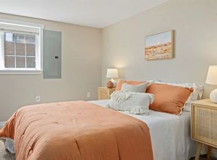 7515 26th Ave NW, Seattle, WA 98117