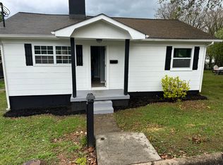 109 W Newkirk Ln, Oak Ridge, TN 37830