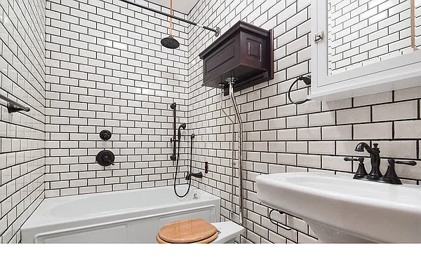 Rented by EXR | media 5