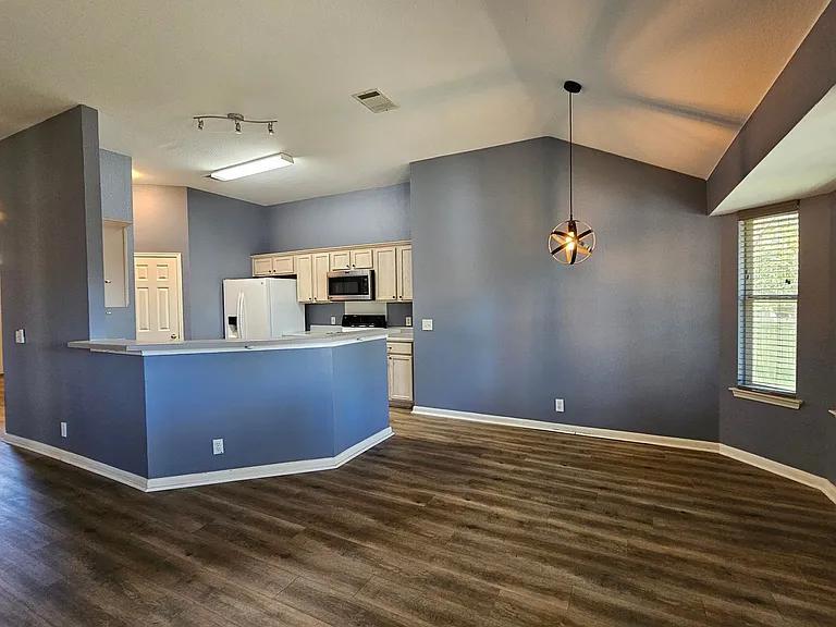 1505 Muledeer Run — Photo 10