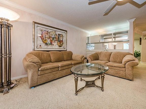 3rd image of 2850 Countrybrook Dr APT 15