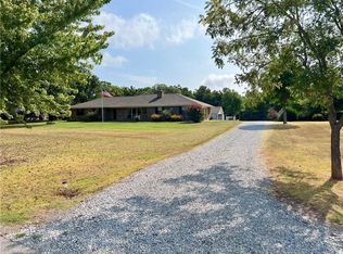 9901 Hickory Hollow Rd, Shawnee, OK 74804