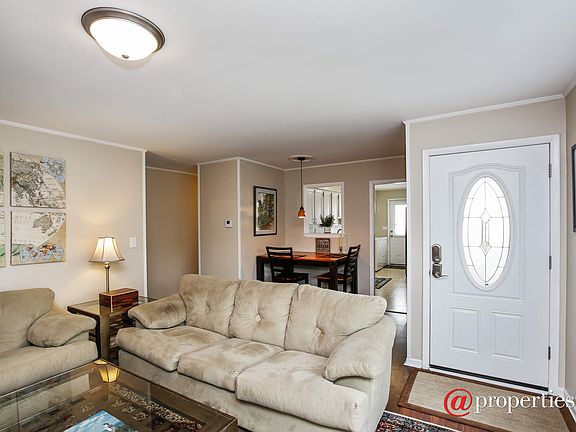 Living Room / Dining Room