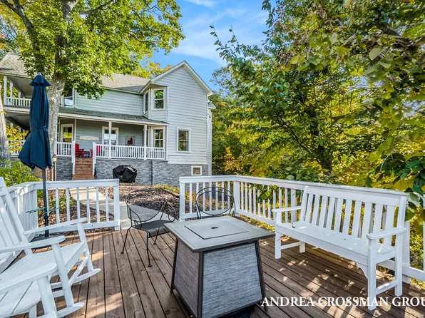2410 Cedar Walk, Macatawa, MI 49434