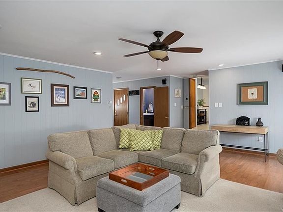 5th image of 22 Somersby Ct