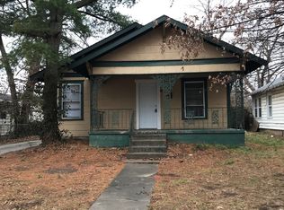 1049 S Stewart Ave, Springfield, MO 65804