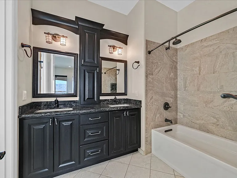 5790 Aspen Falls Cir — Photo 44