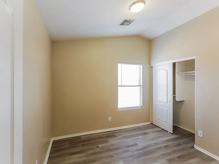 12446 W San Juan Ave — Photo 13