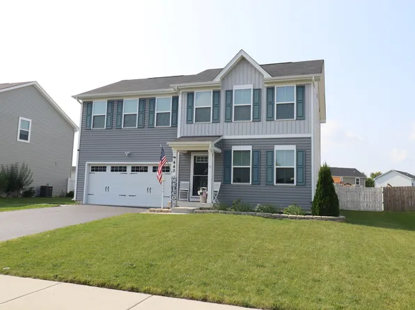 440 Campion Dr, Hampshire, IL 60140