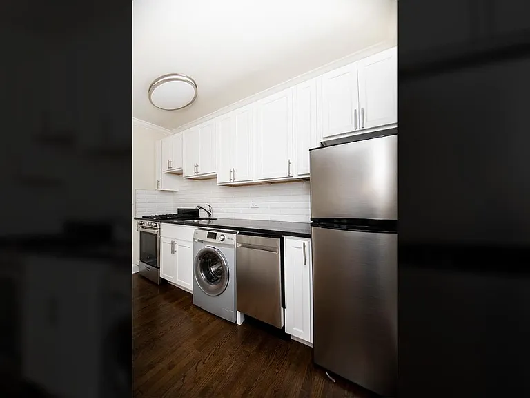 916-20 Greenbay Rd #918-3B — Photo 3