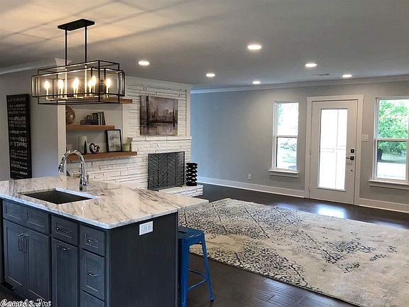 3rd image of 21 Mockingbird Ln