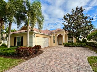 8264 Pine Cay Rd, Wellington, FL 33414