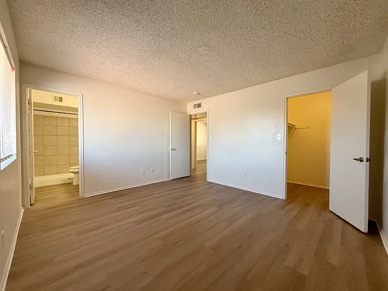 4138 W Campo Bello Dr — Photo 17