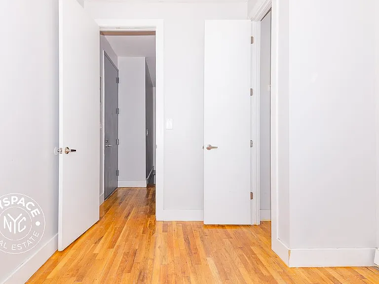 1044 Putman Ave #1 — Photo 7