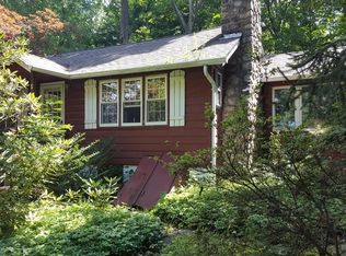 1078 Lakeside Dr E, Highland Lakes, NJ 07422