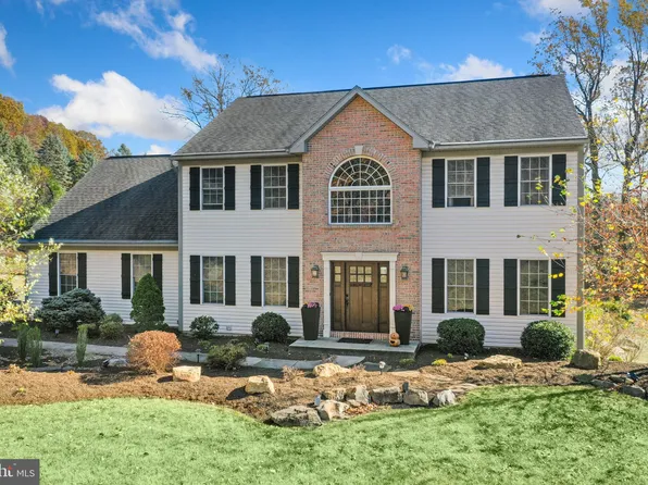 486 Maple Grove Rd, Mohnton, PA 19540