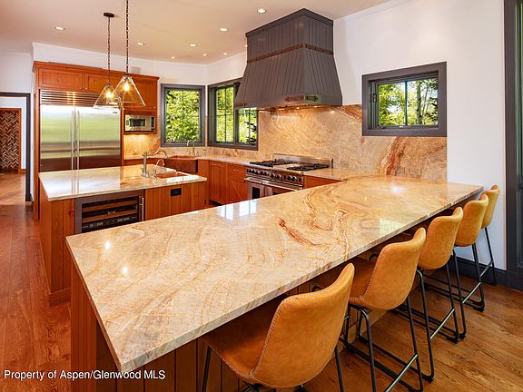 5th image of 170 Popcorn Ln