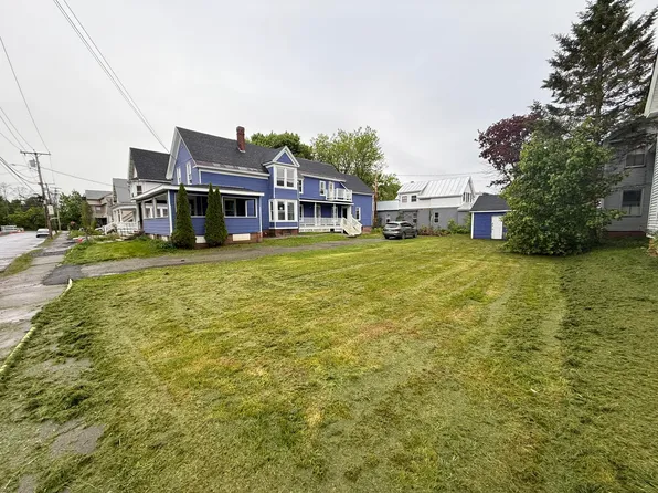 8 Summer Street, Waterville, ME 04901