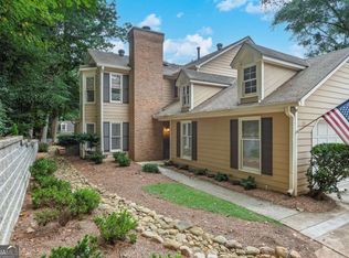 110 Great Oaks Ln, Roswell, GA 30075
