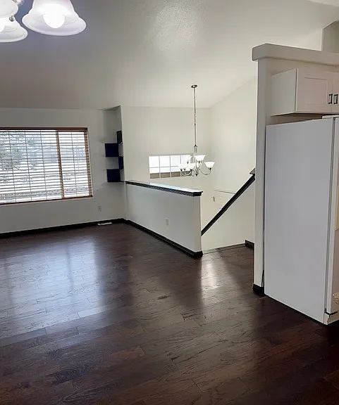 3017 E 36th Ave — Photo 3