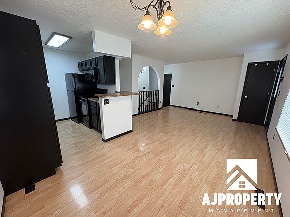 4th image of 422 S Lincoln Ave