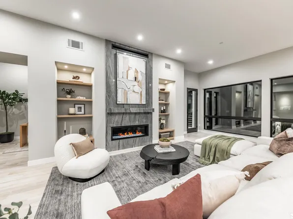 74 Caballada St Building 11-2, Reno, NV 89511