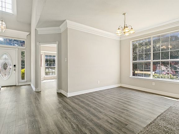 4th image of 7413 Bear Lake Dr