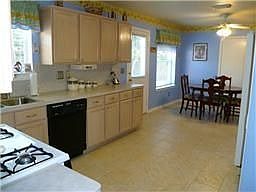 4th image of 17031 Gaelicglen Ln
