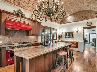 9016 N Morning Glory Rd, Paradise Valley, AZ 85253