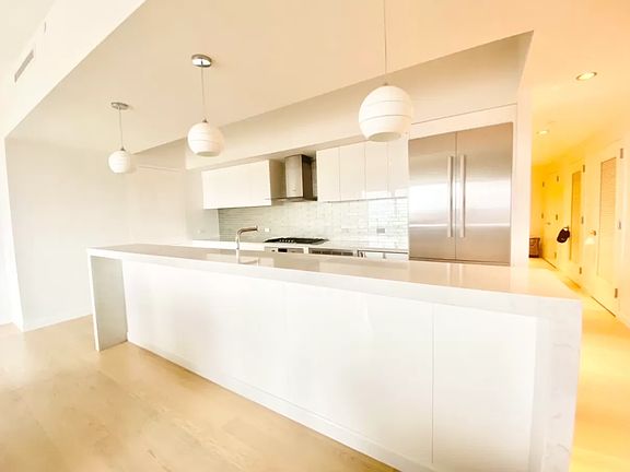 4th image of 138-35 39th Ave APT 17H