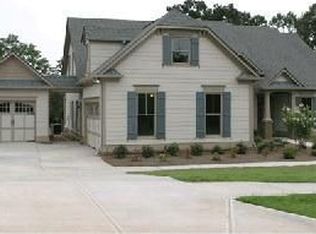 725 Paint Horse Dr, Canton, GA 30115