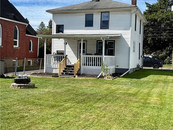 5th image of 126 Reynolds Ave