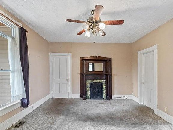 5th image of 214 E Rhea Ave