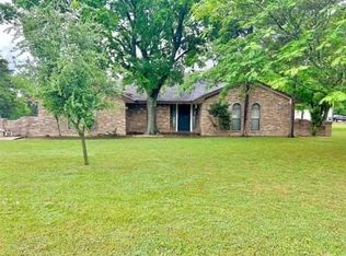 344 E Little Creek Rd, Cedar Hill, TX 75104