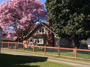 967 Park St, Woodland, WA 98674