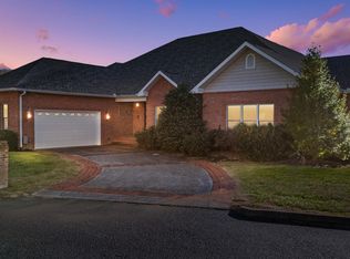 1811 Jordans Creek Way, Sevierville, TN 37876